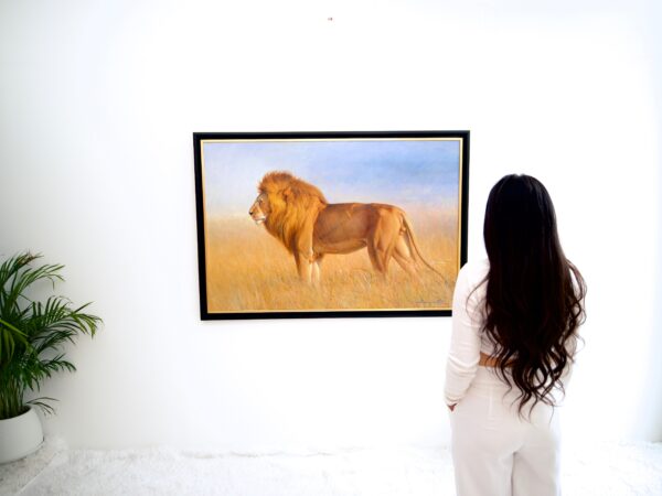 Lion dans la savane – Somchai | 150 x 100 cm La Galerie d'art en ligne art gallery 8