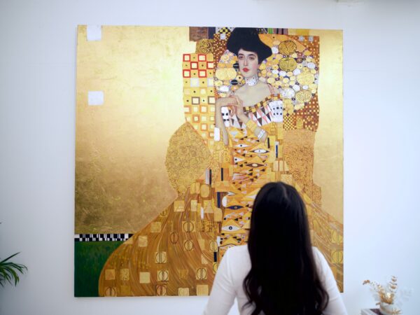 Portrait d’Adele Bloch-Bauer – Un chef-d’œuvre réimaginé de Gustav Klimt par le Master Apollon | 200 x 200 cm La Galerie d'art en ligne art gallery 6