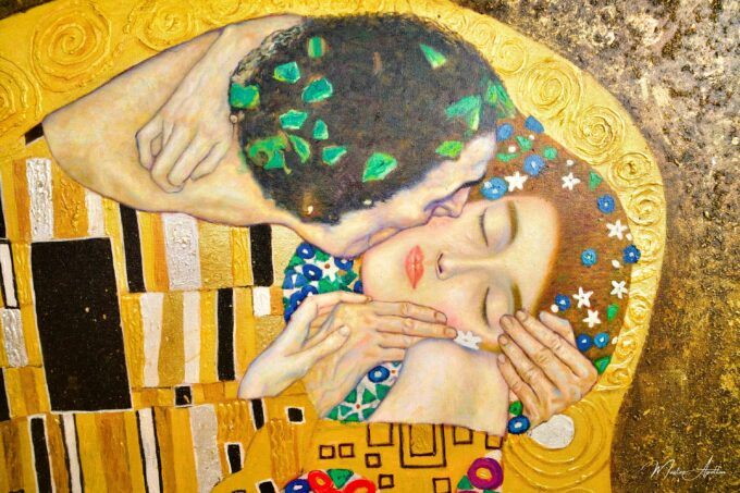 Le Baiser Réimaginé par Master Apollon | 200 x 200 cm La Galerie d'art en ligne art gallery 8